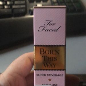 Too faced marshmallow concealer